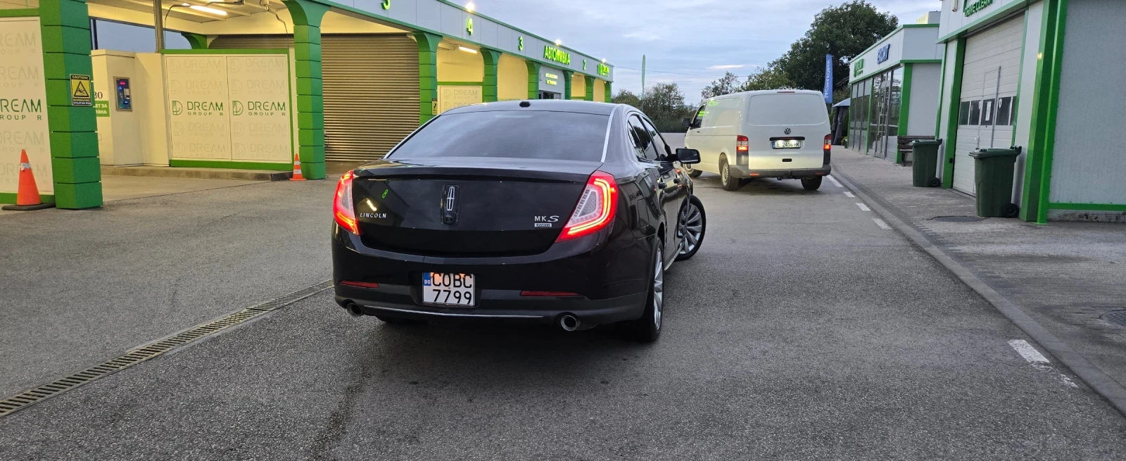 Lincoln MKS  - изображение 8
