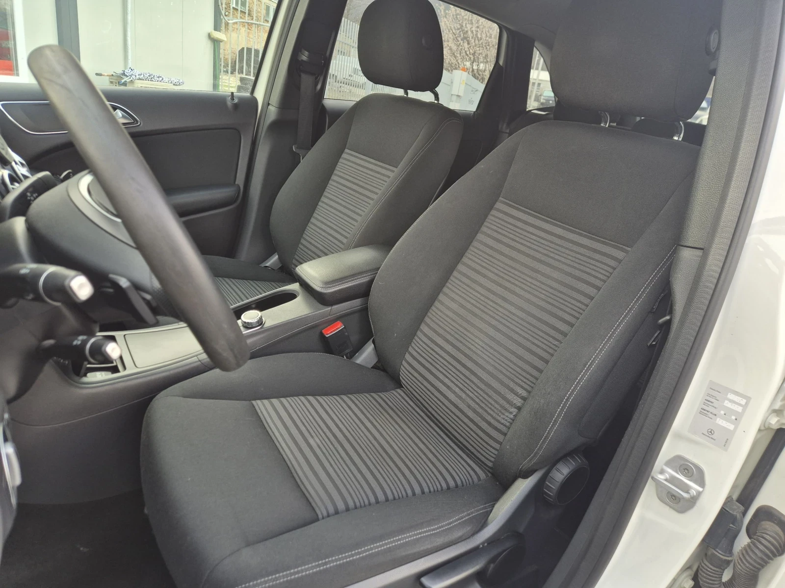 Mercedes-Benz B 200 2.2 CDI AUTOMAT , снимка 12 - Автомобили и джипове - 52164094