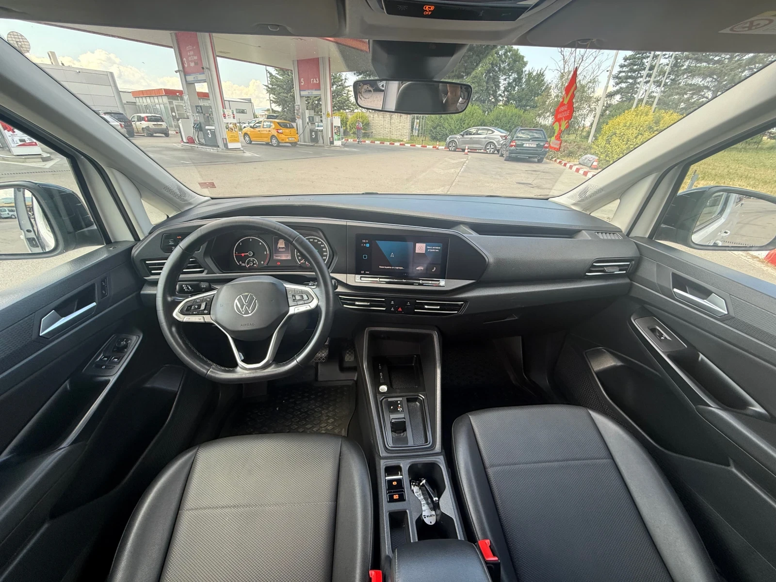 VW Caddy 2.0TDI, снимка 9 - Автомобили и джипове - 52236269