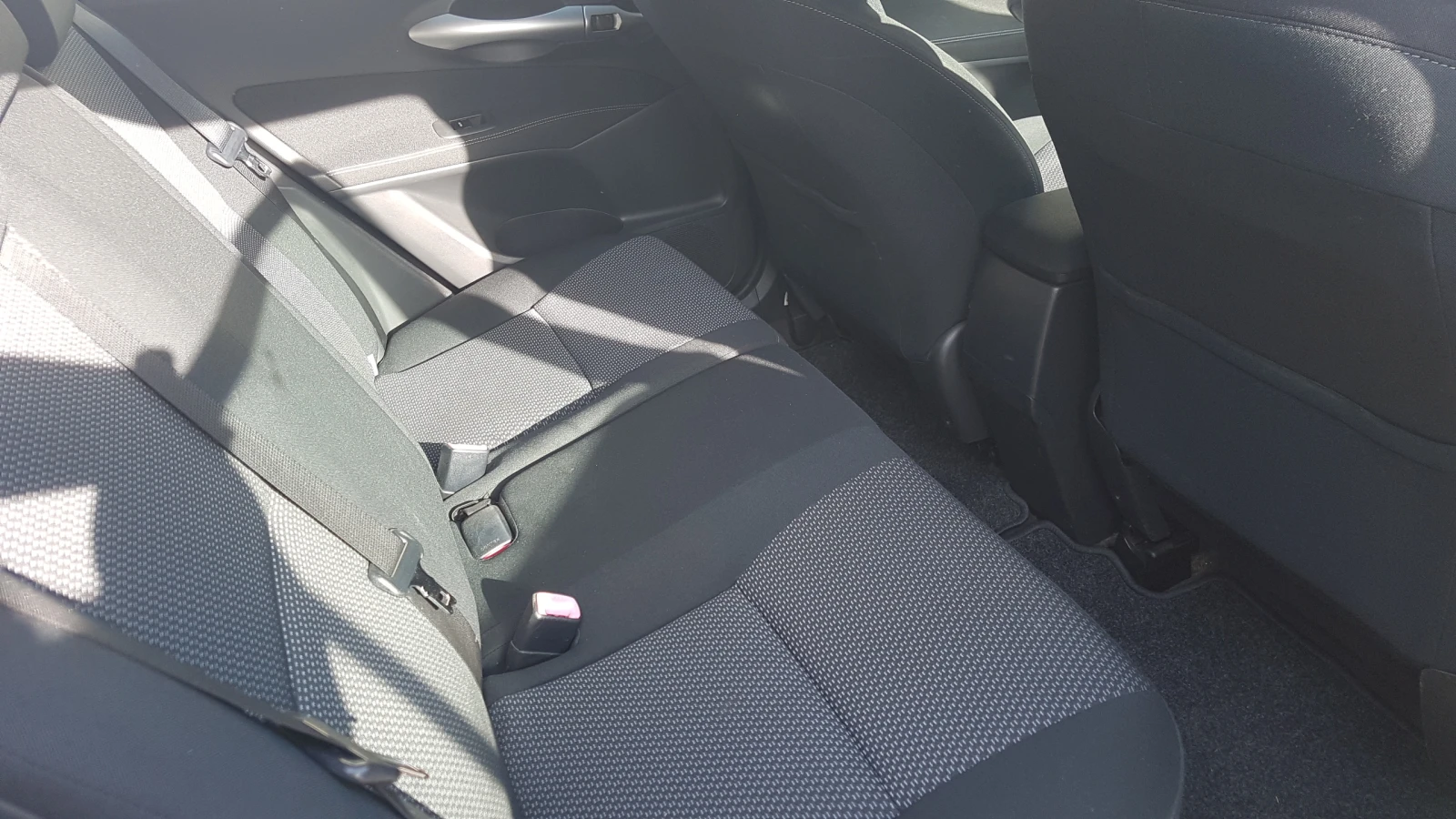 Toyota Auris 1.6i | Mobile.bg � ����������� 12