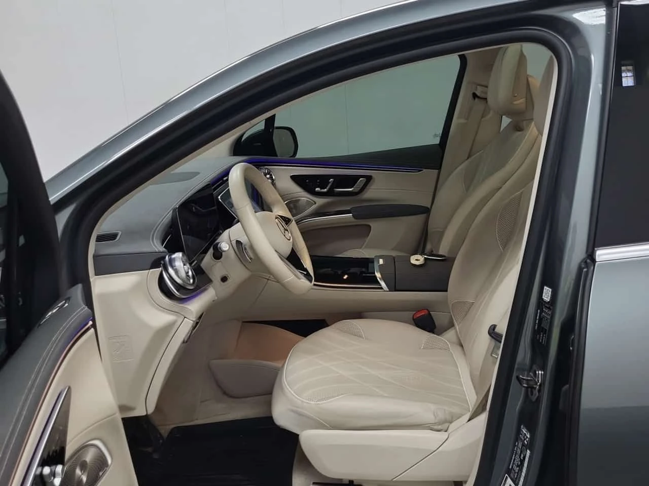 Mercedes-Benz EQS | 450 | HEAD-UP | DISTRONIC | ДВА КЛЮЧА | , снимка 9 - Автомобили и джипове - 54144809