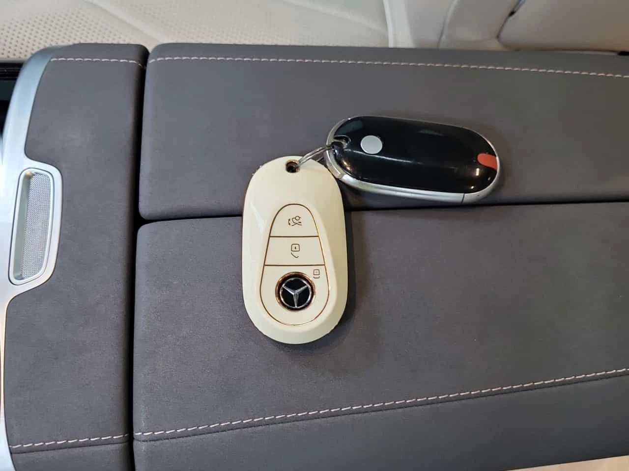 Mercedes-Benz EQS | 450 | HEAD-UP | DISTRONIC | ДВА КЛЮЧА | , снимка 8 - Автомобили и джипове - 54144809