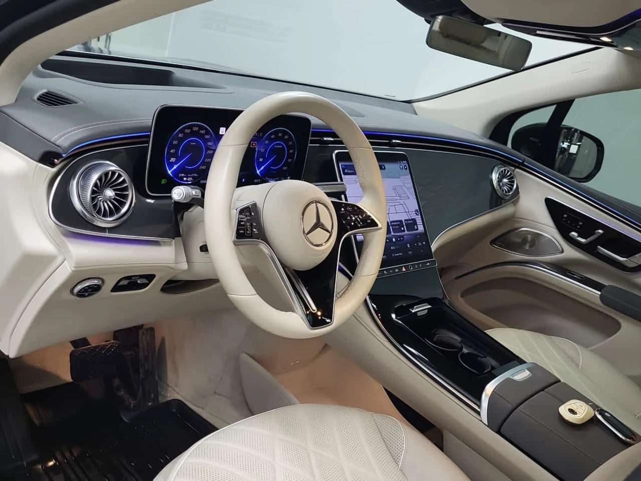 Mercedes-Benz EQS | 450 | HEAD-UP | DISTRONIC | ДВА КЛЮЧА | , снимка 10 - Автомобили и джипове - 54144809