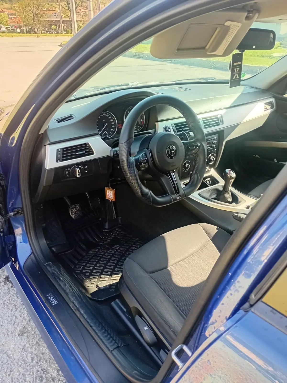 BMW 320, снимка 8 - Автомобили и джипове - 54339164