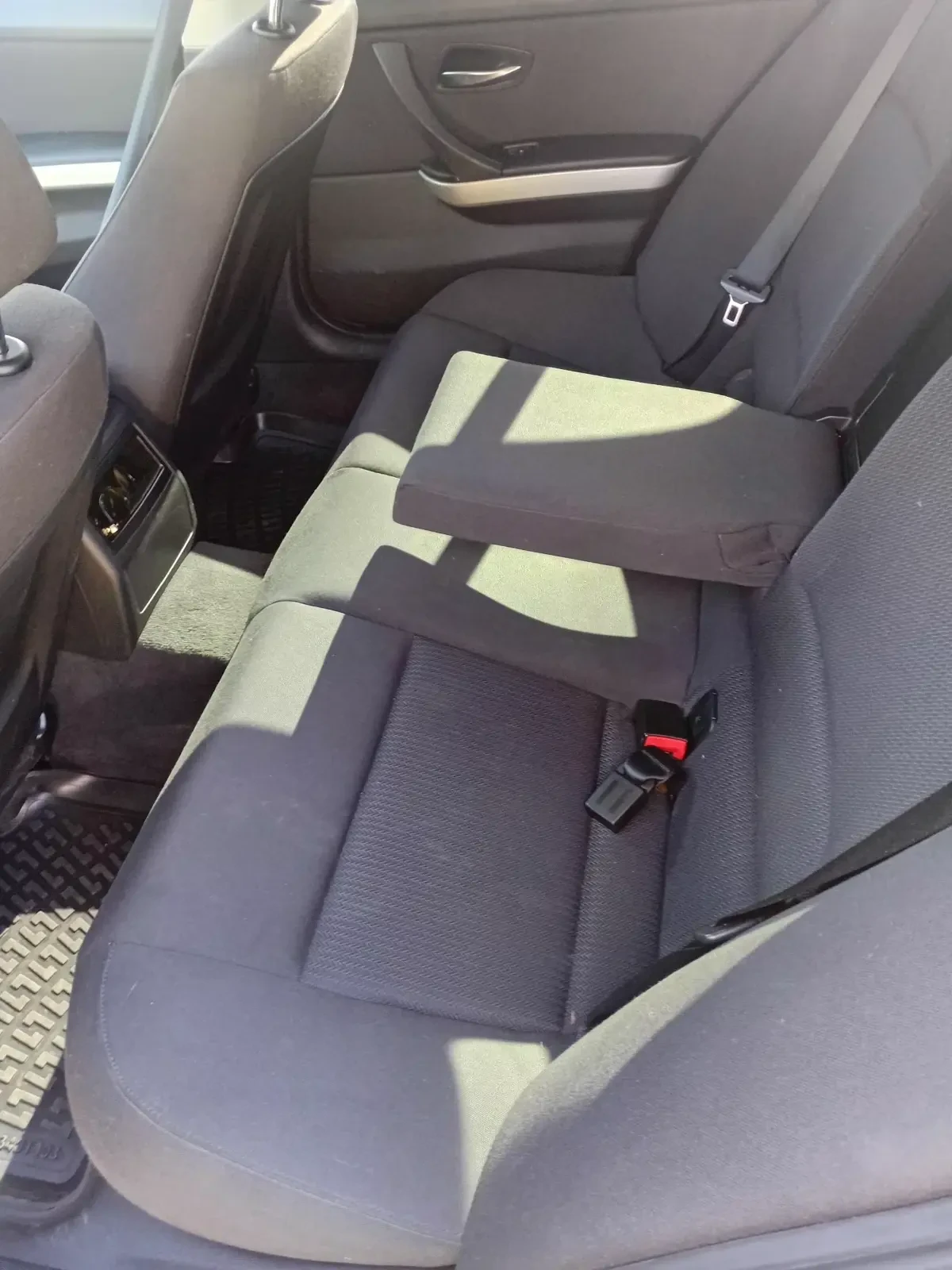 BMW 320, снимка 4 - Автомобили и джипове - 54339164