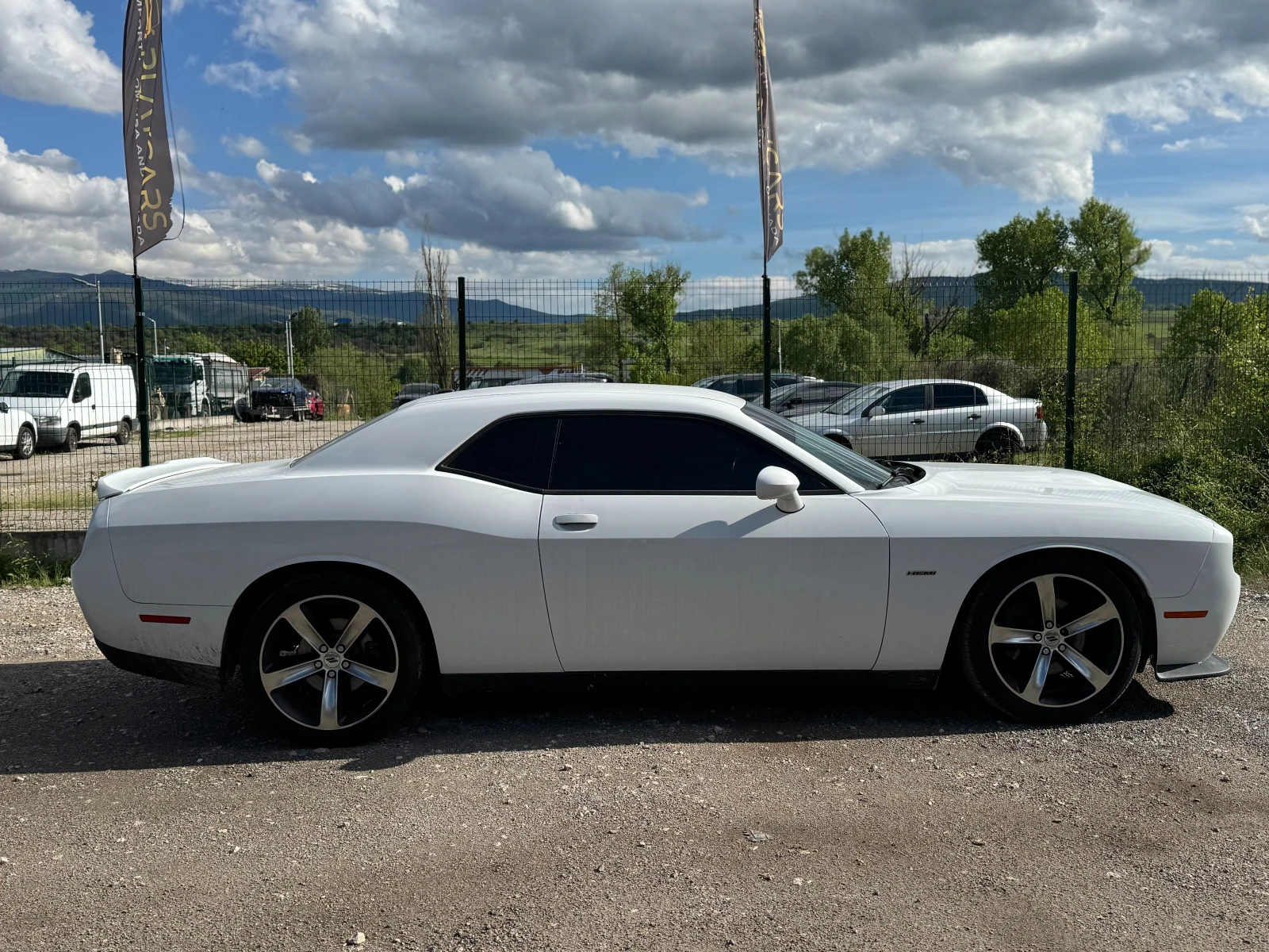Dodge Challenger 5.7 HEMI| ПОДГРЕВ| BILSTEIN| BLIND SPOT| REMOTE, снимка 3 - Автомобили и джипове - 54614966