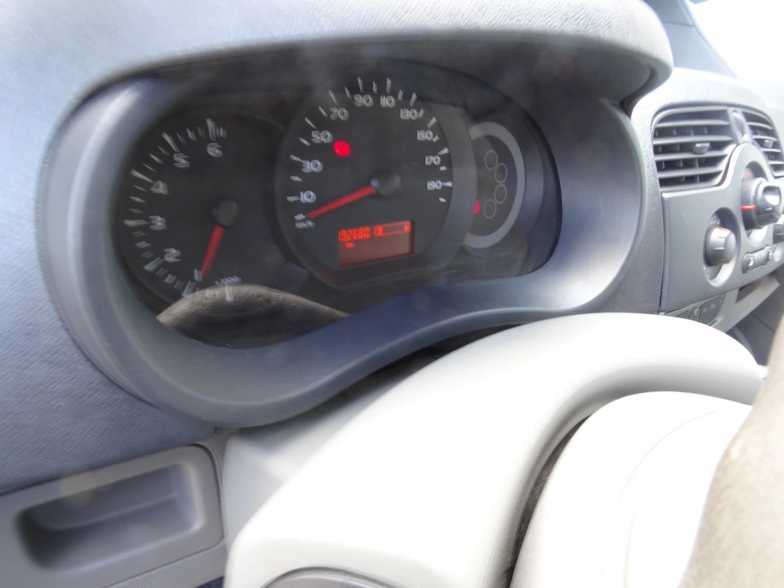 Renault Kangoo 1, 5 dci, снимка 9 - Автомобили и джипове - 54725683