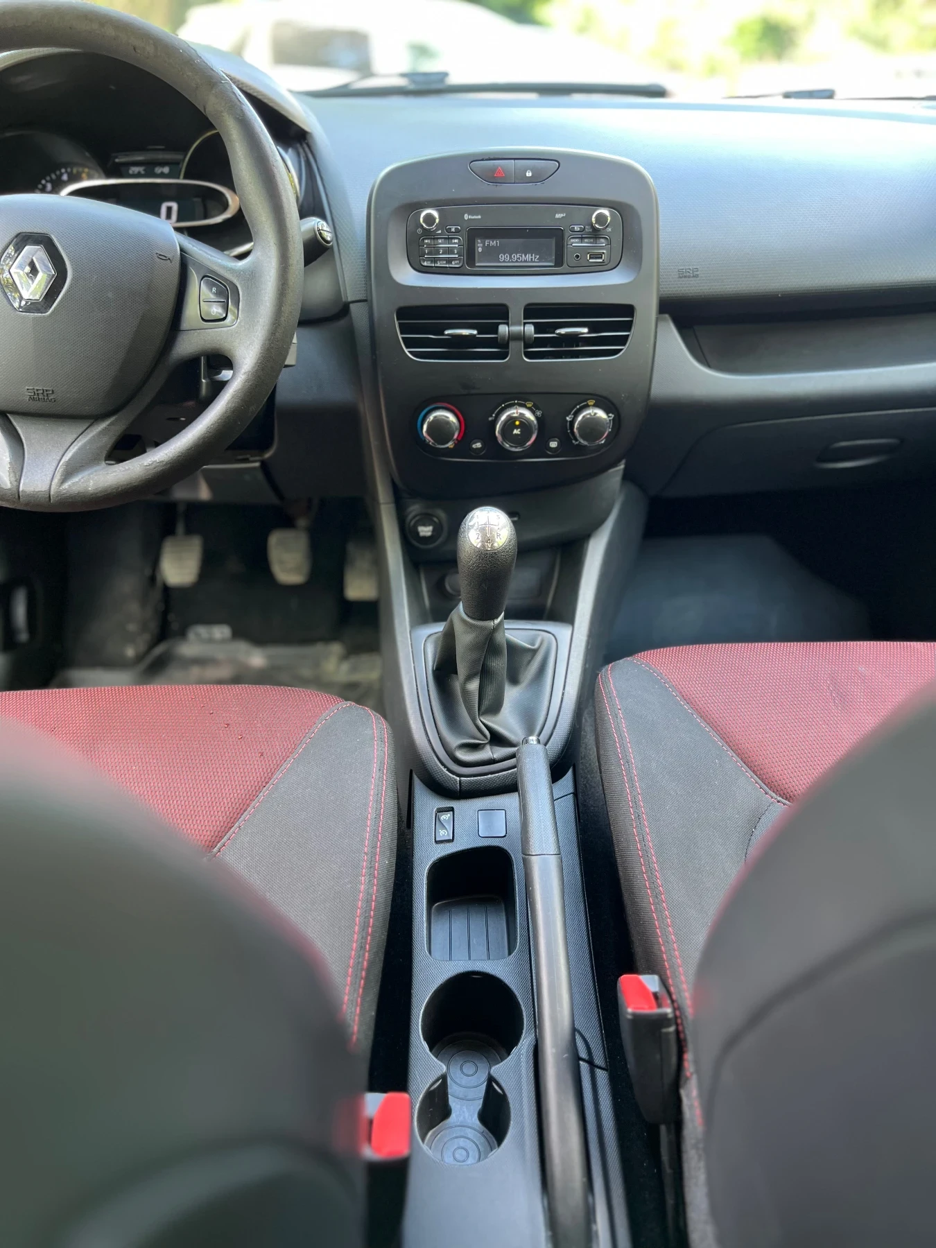 Renault Clio, снимка 13 - Автомобили и джипове - 54989288