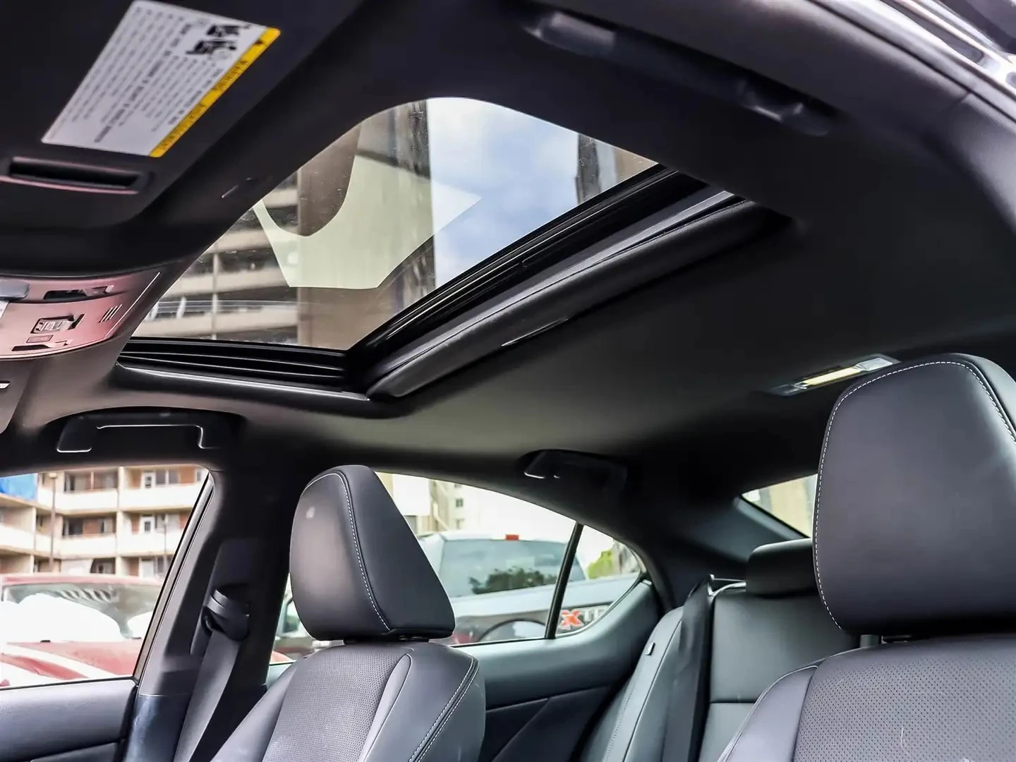 Lexus IS 300 F SPORT ���� �� �������� ����������� & ���������� | Mobile.bg � ����������� 16