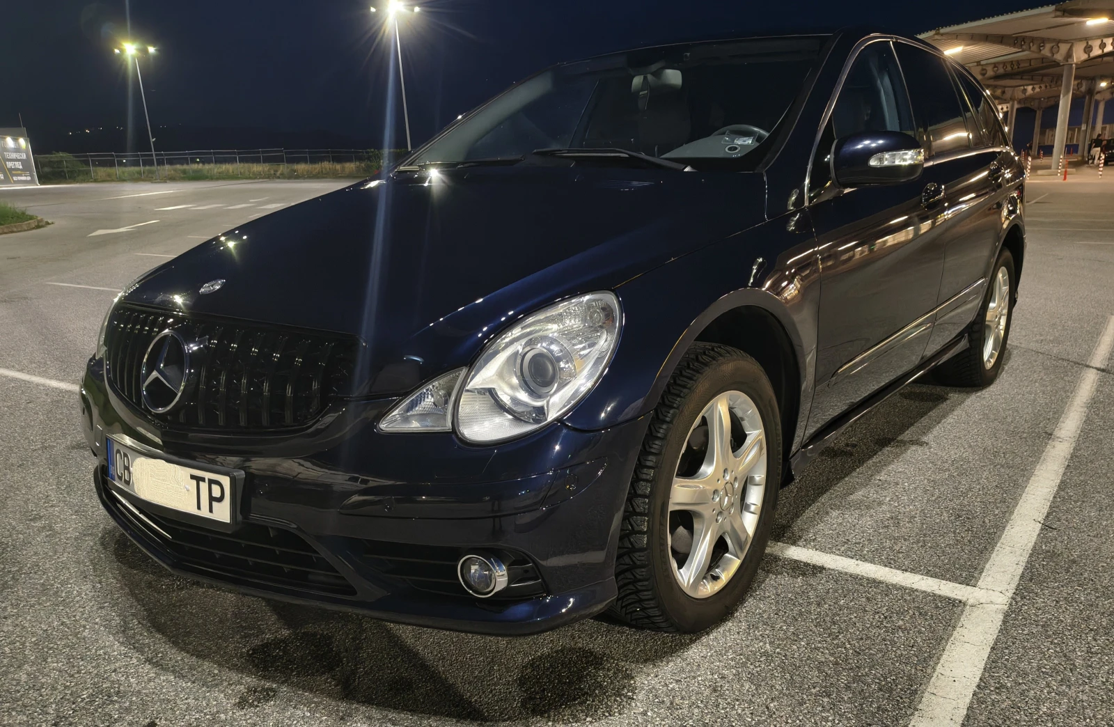 Mercedes-Benz R 320 CDI 4MATIC, снимка 3 - Автомобили и джипове - 55194027