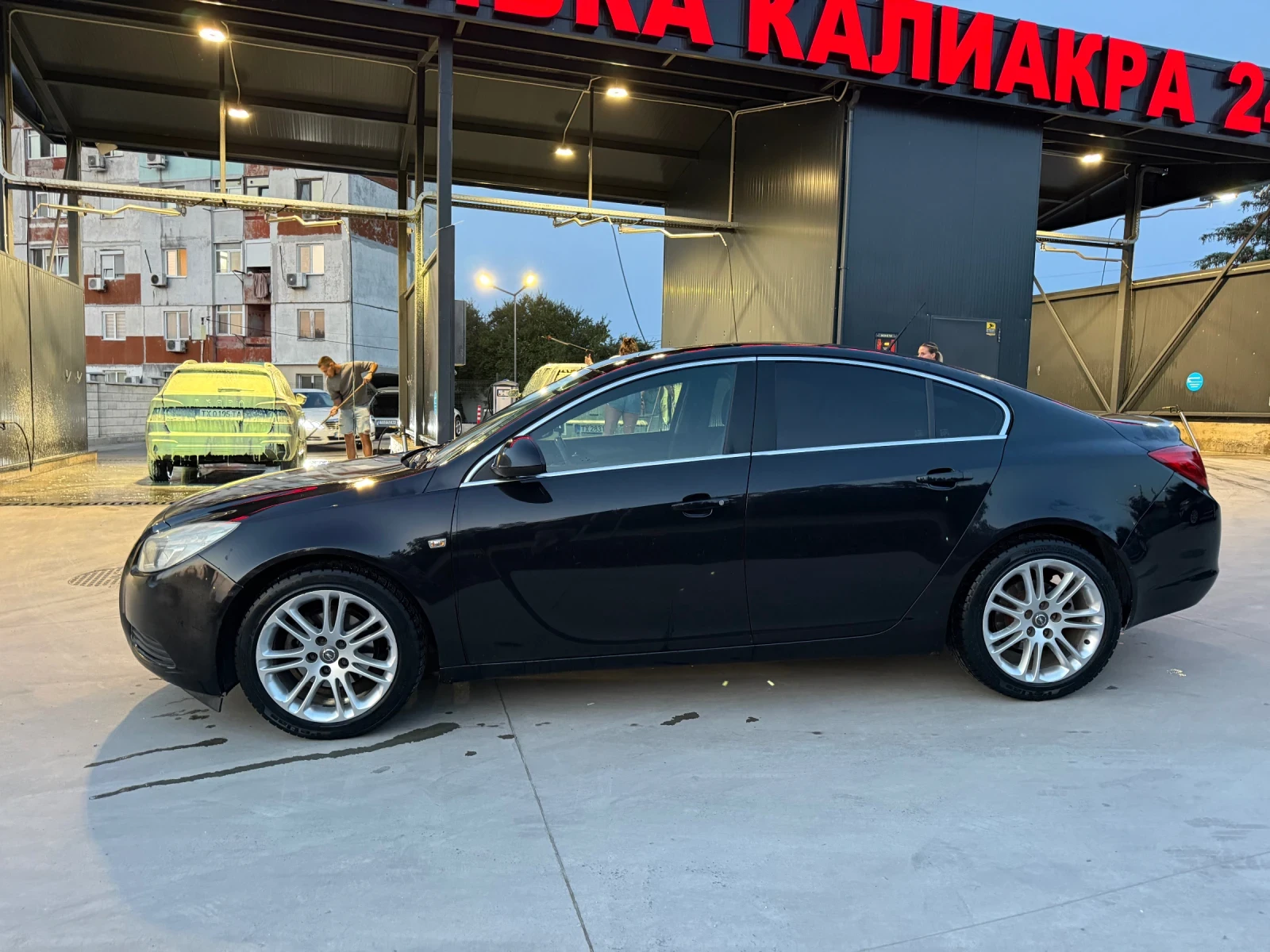Opel Insignia, снимка 5 - Автомобили и джипове - 55366175