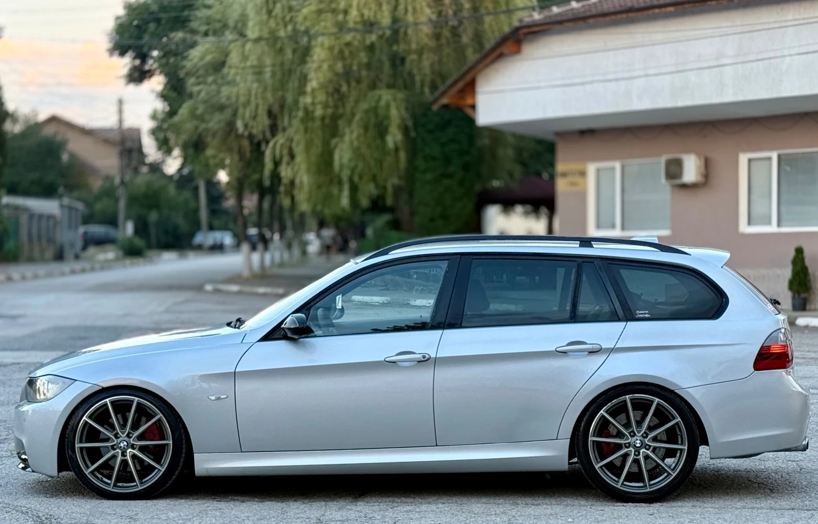 BMW 330 M-Pack* Hi Fi* 231* XD, снимка 8 - Автомобили и джипове - 55599036
