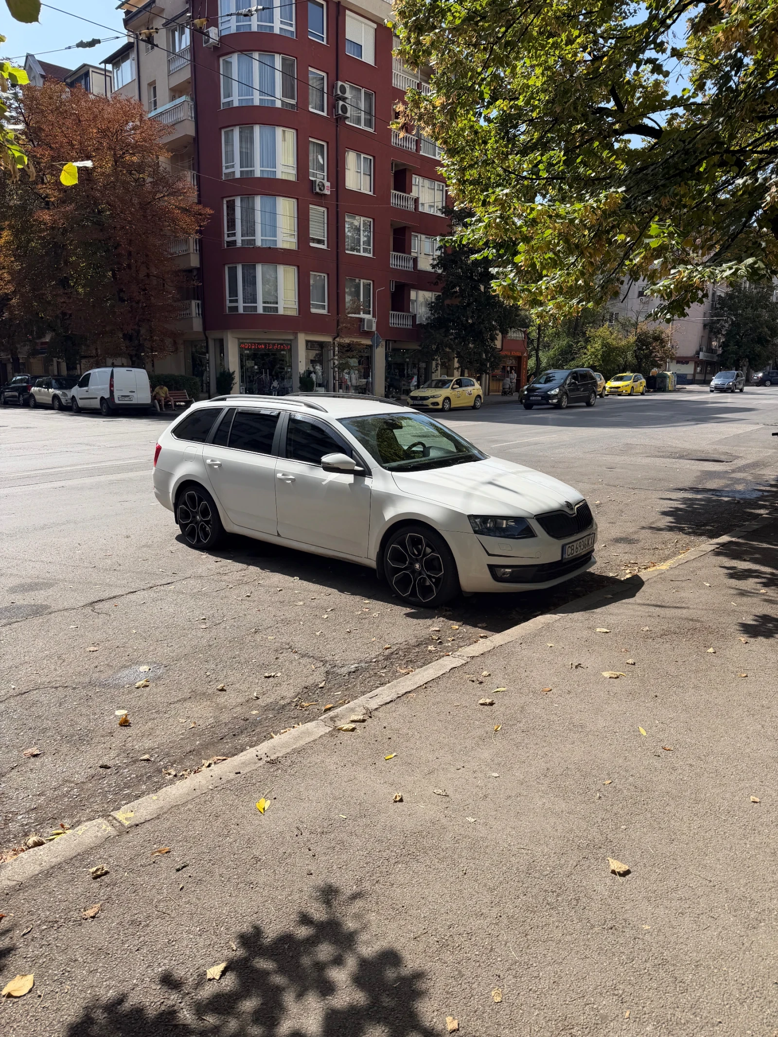 Skoda Octavia Комби, снимка 4 - Автомобили и джипове - 56277674