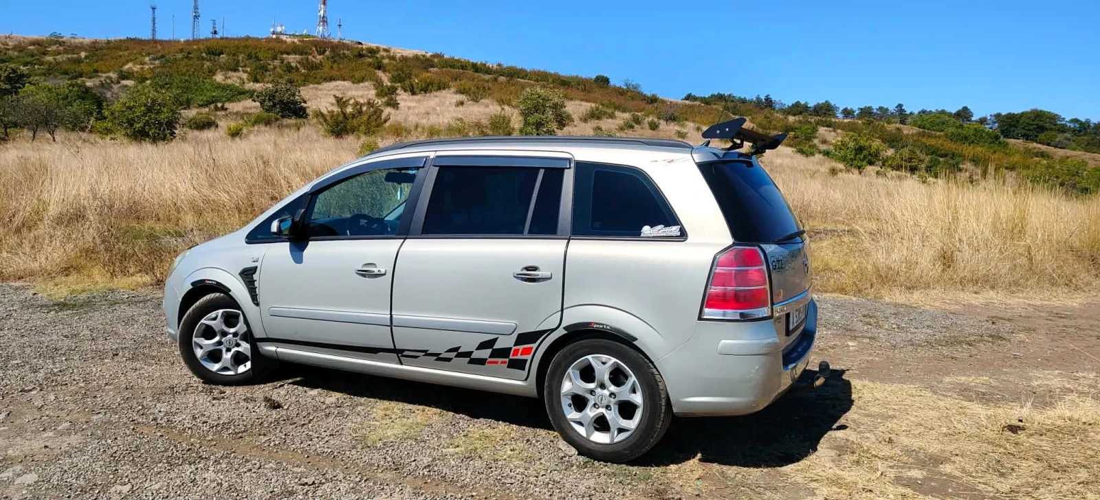 Opel Zafira, снимка 2 - Автомобили и джипове - 55994182