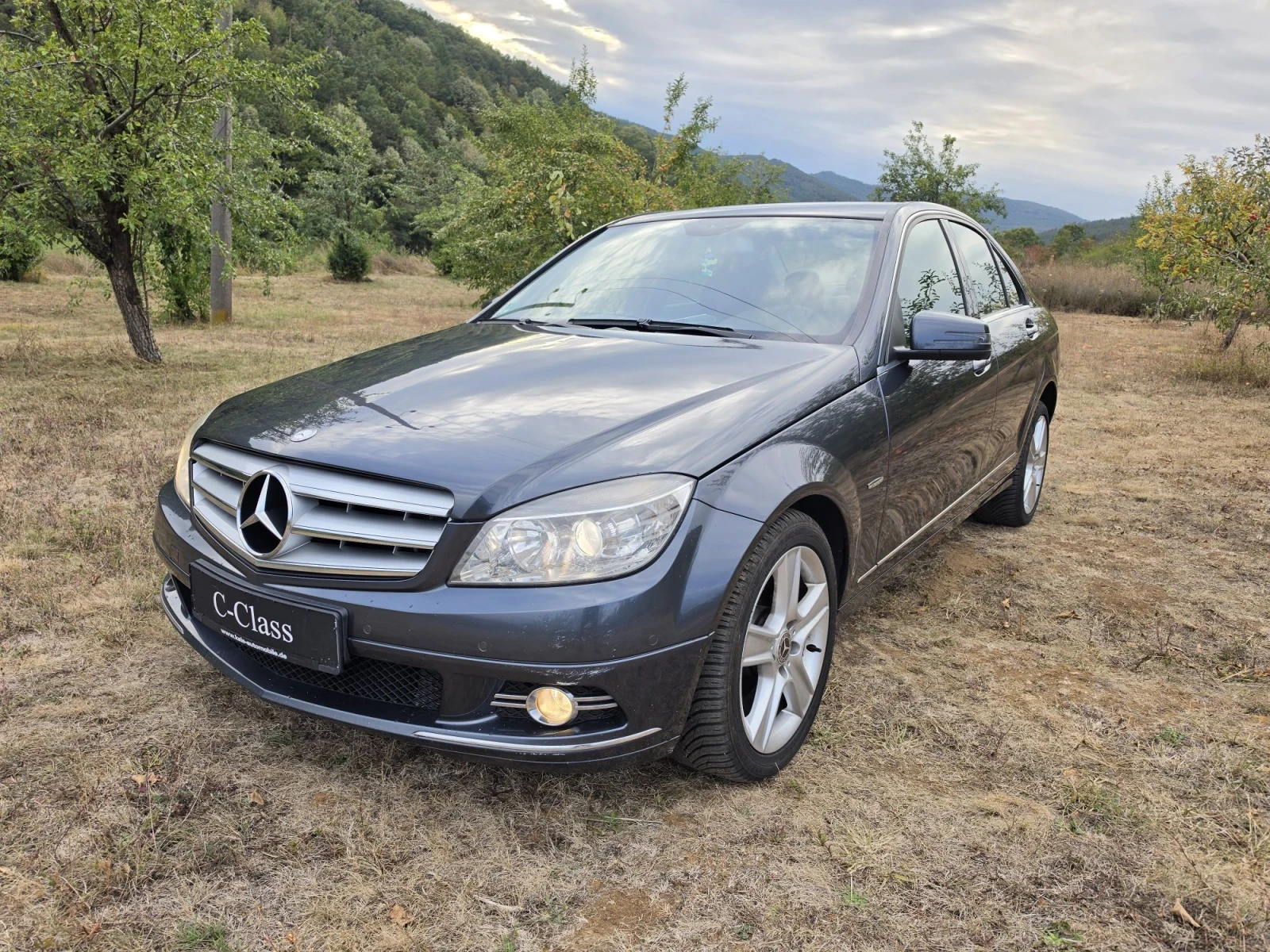 Mercedes-Benz C 200 СЕРВИЗНО ОБСЛУЖЕН