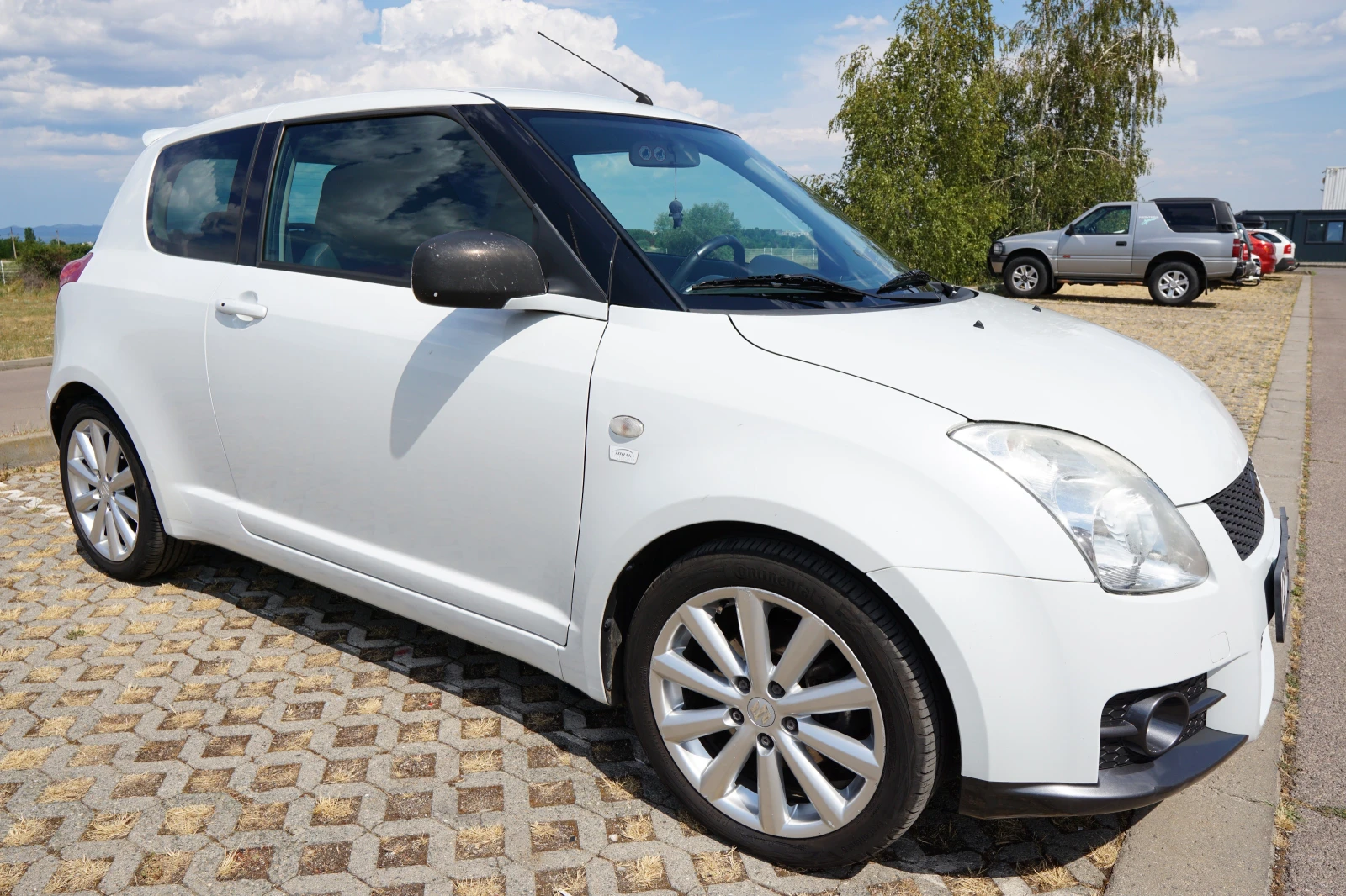 Suzuki Swift 1.6 Sport, снимка 4 - Автомобили и джипове - 56343694