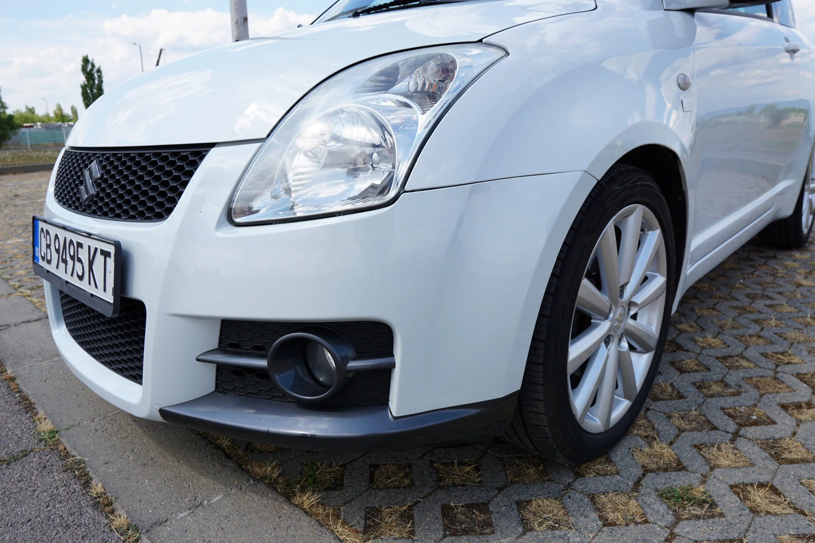 Suzuki Swift 1.6 Sport, снимка 7 - Автомобили и джипове - 56343694