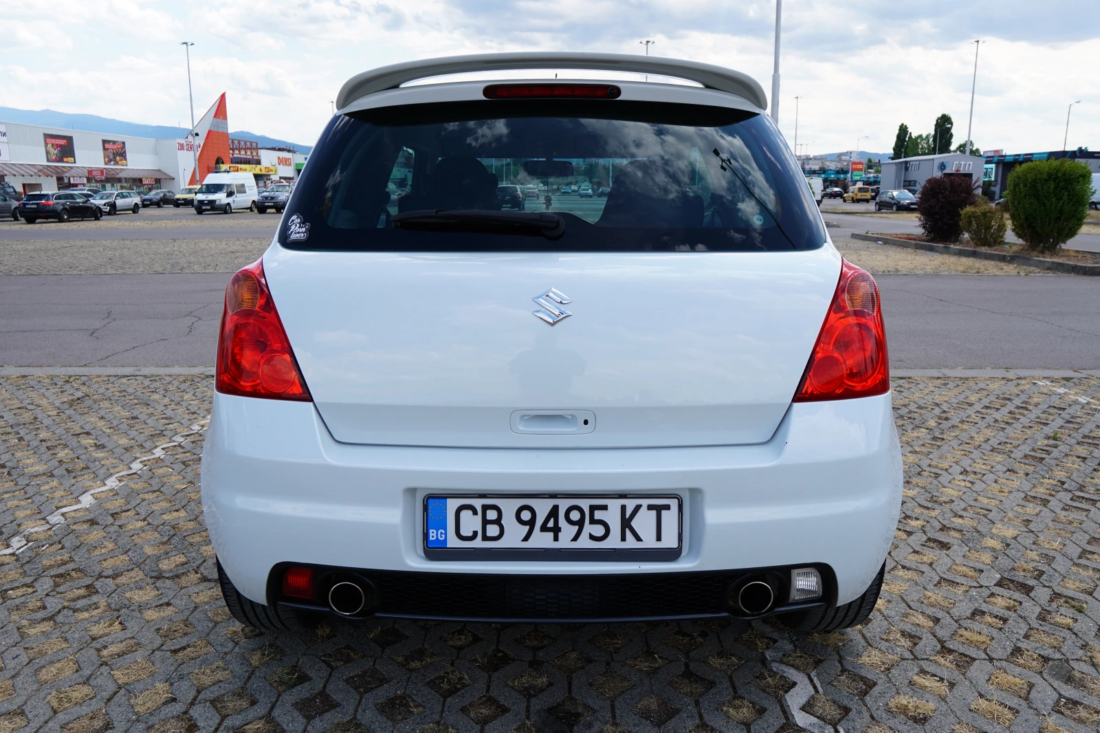 Suzuki Swift 1.6 Sport, снимка 2 - Автомобили и джипове - 56343694