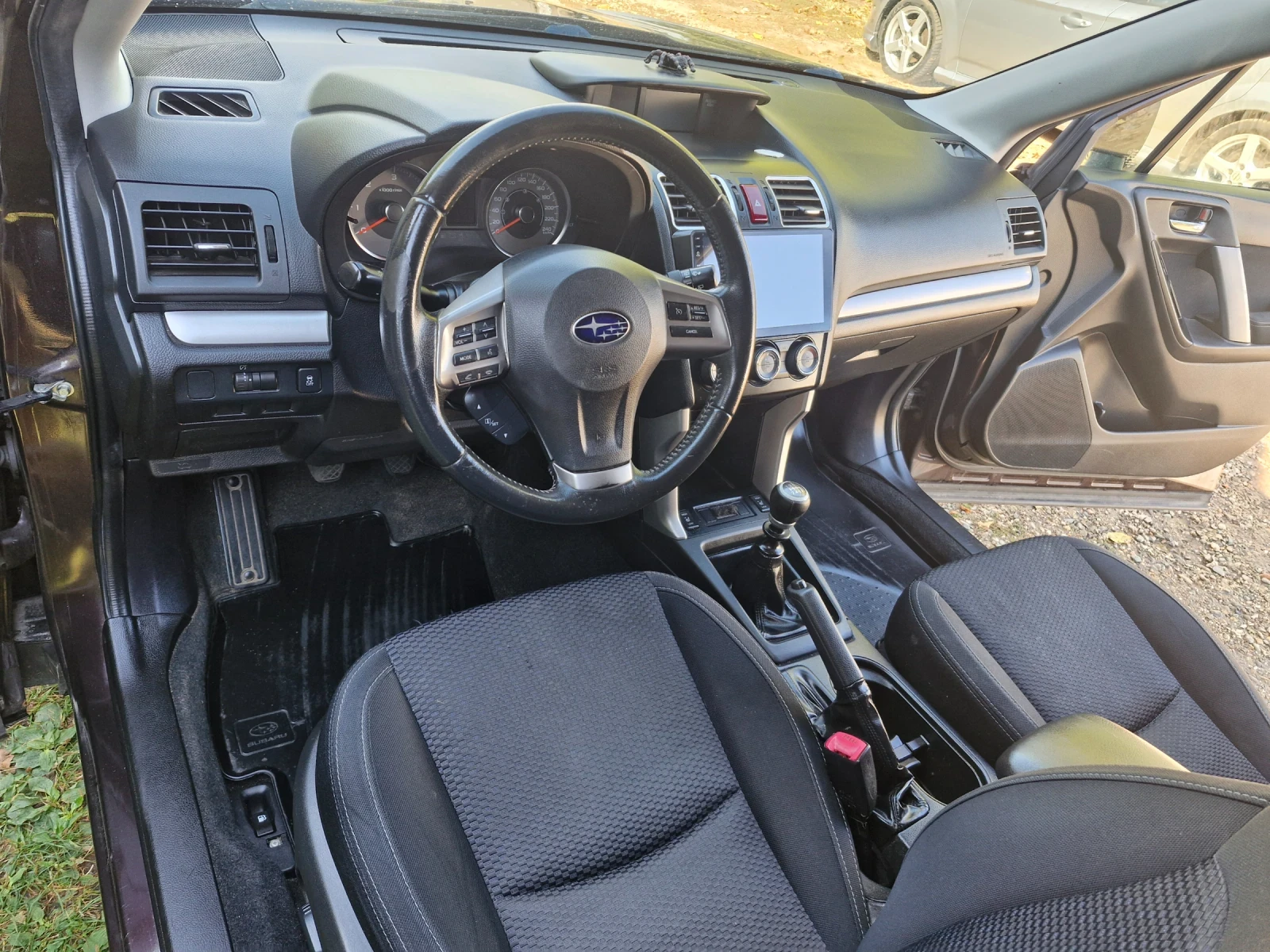 Subaru Forester 2.0D 4x4, снимка 13 - Автомобили и джипове - 56461975