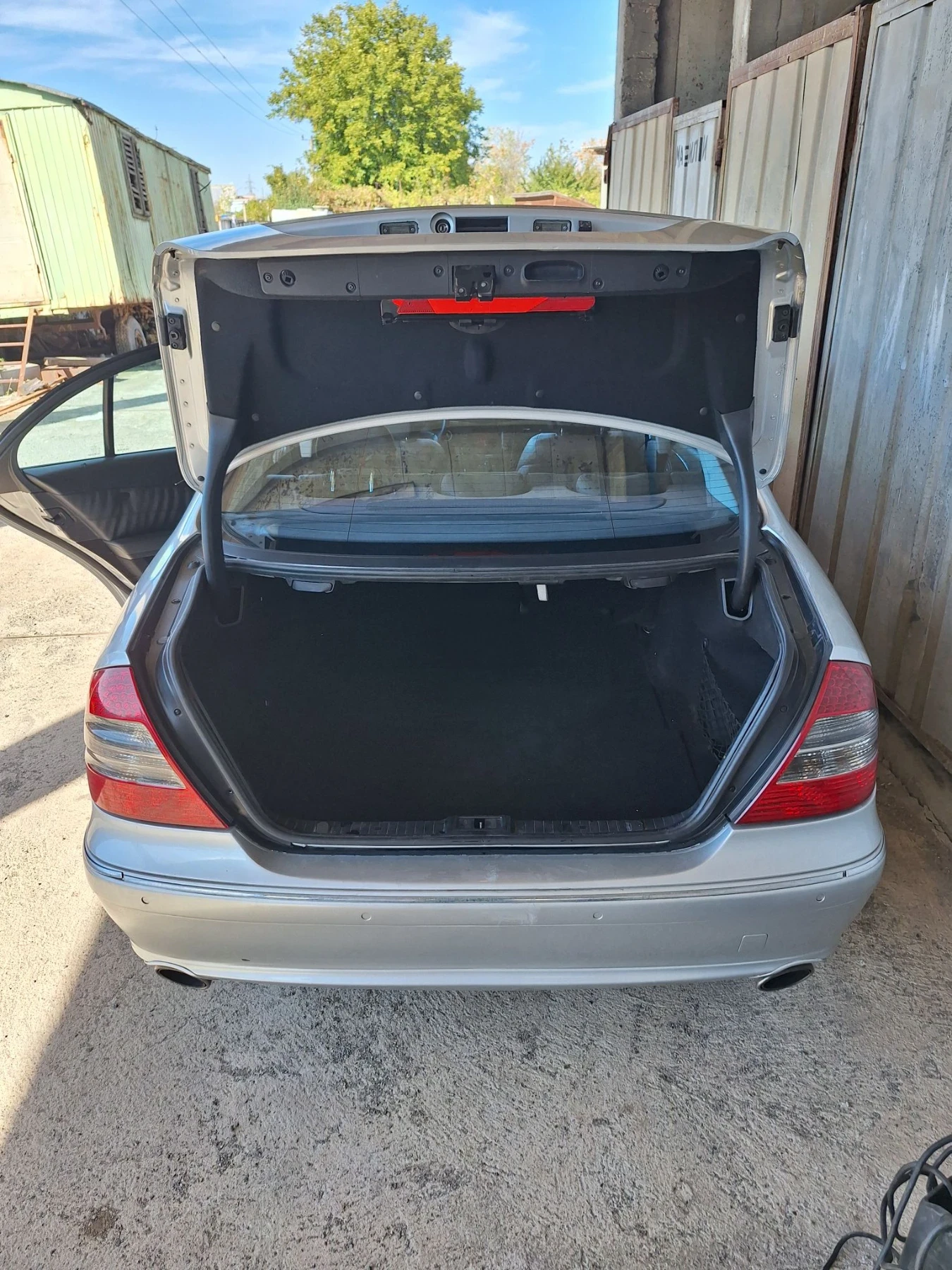 Mercedes-Benz E 320, снимка 14 - Автомобили и джипове - 56575879