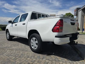 Toyota Hilux 2.4D 4X4 72 000 KM, снимка 4