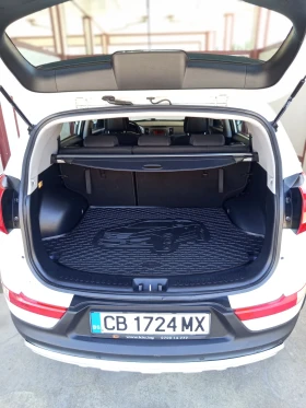 Kia Sportage 2.0i Automatic  - 10780 € / 21083.85 лв. - 17000060 11