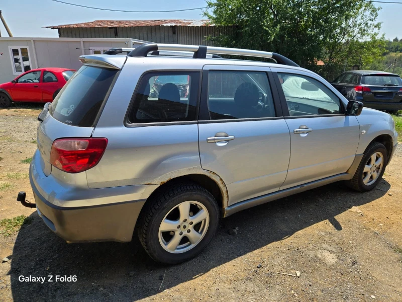 Mitsubishi Outlander 2.0 136к.с, снимка 3 - Автомобили и джипове - 51121256