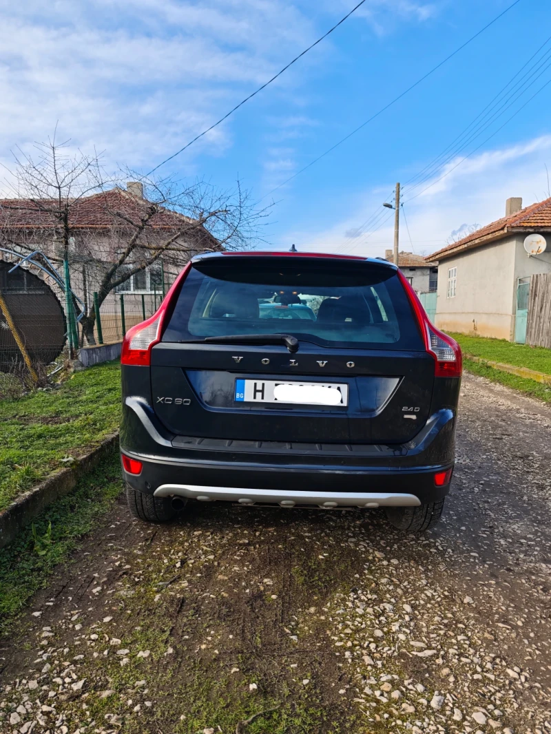 Volvo XC60 2.4D, снимка 4 - Автомобили и джипове - 53476661