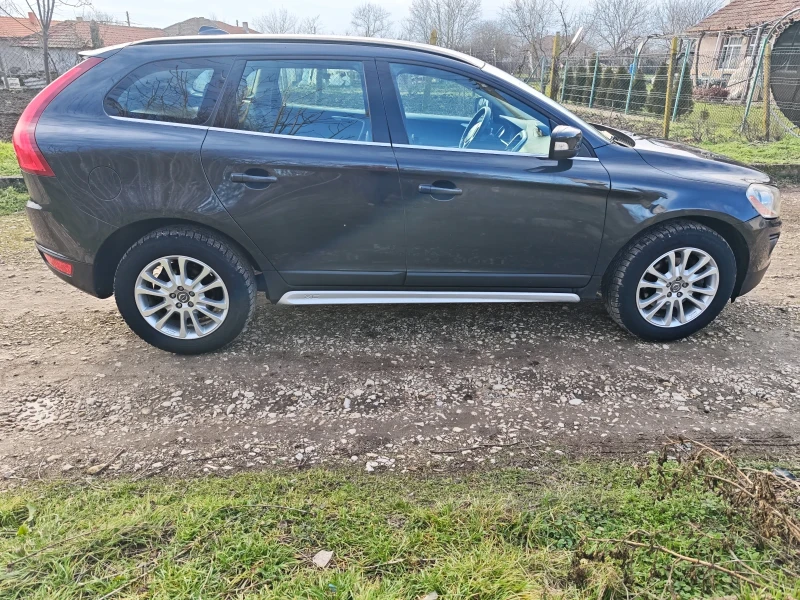 Volvo XC60 2.4D, снимка 7 - Автомобили и джипове - 53476661