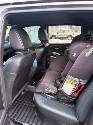 Toyota Tacoma * 4x4 Double Cab SB * CARFAX * БЕЗ ПЪРВОНАЧАЛНА ВН - изображение 8