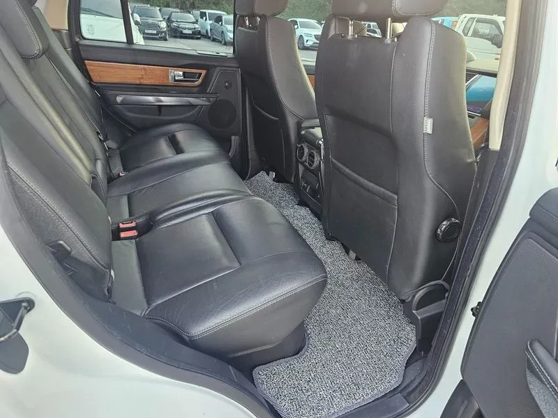 Land Rover Range Rover Sport 3.0D, снимка 6 - Автомобили и джипове - 54500512