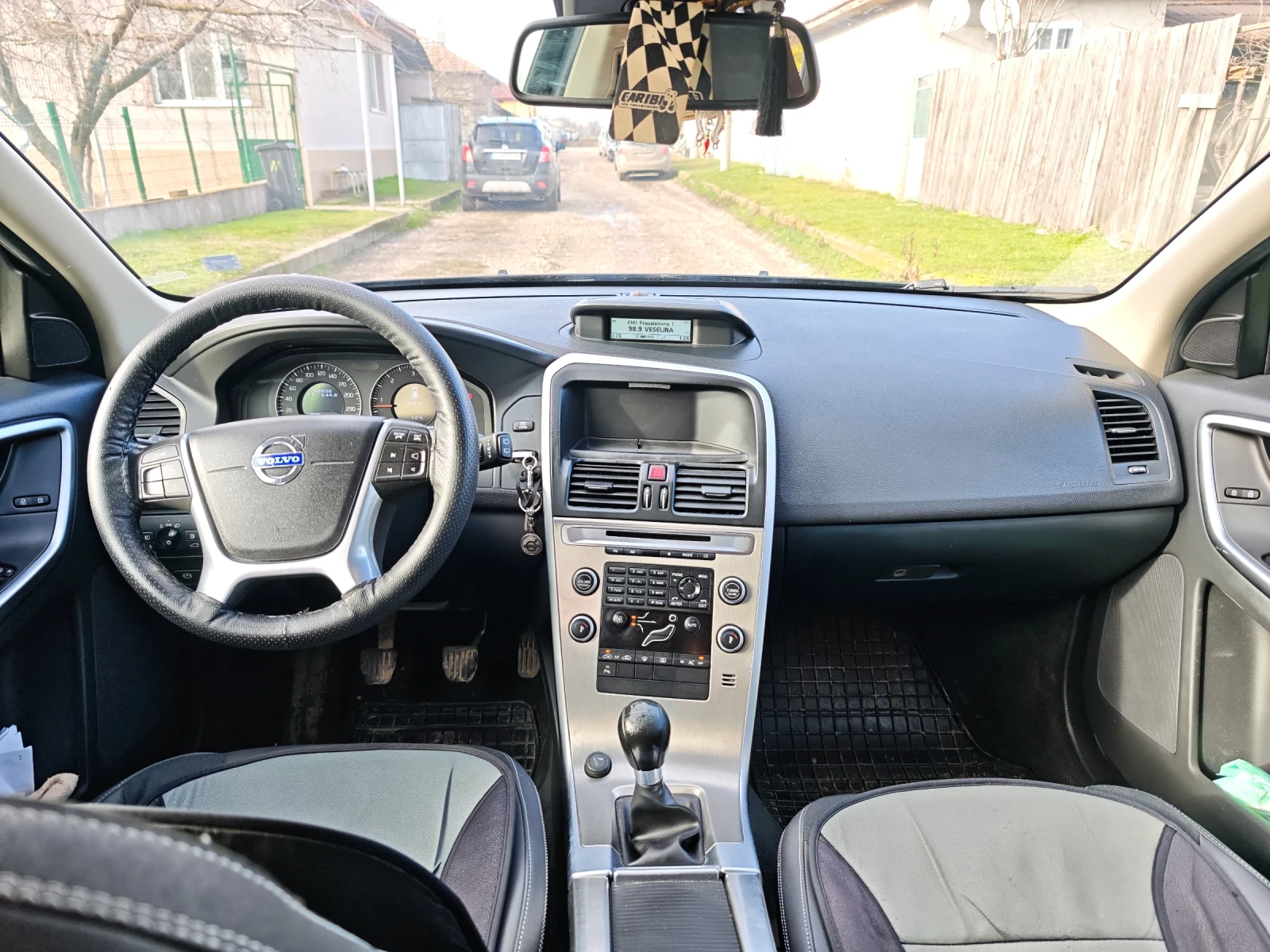 Volvo XC60 2.4D - изображение 8