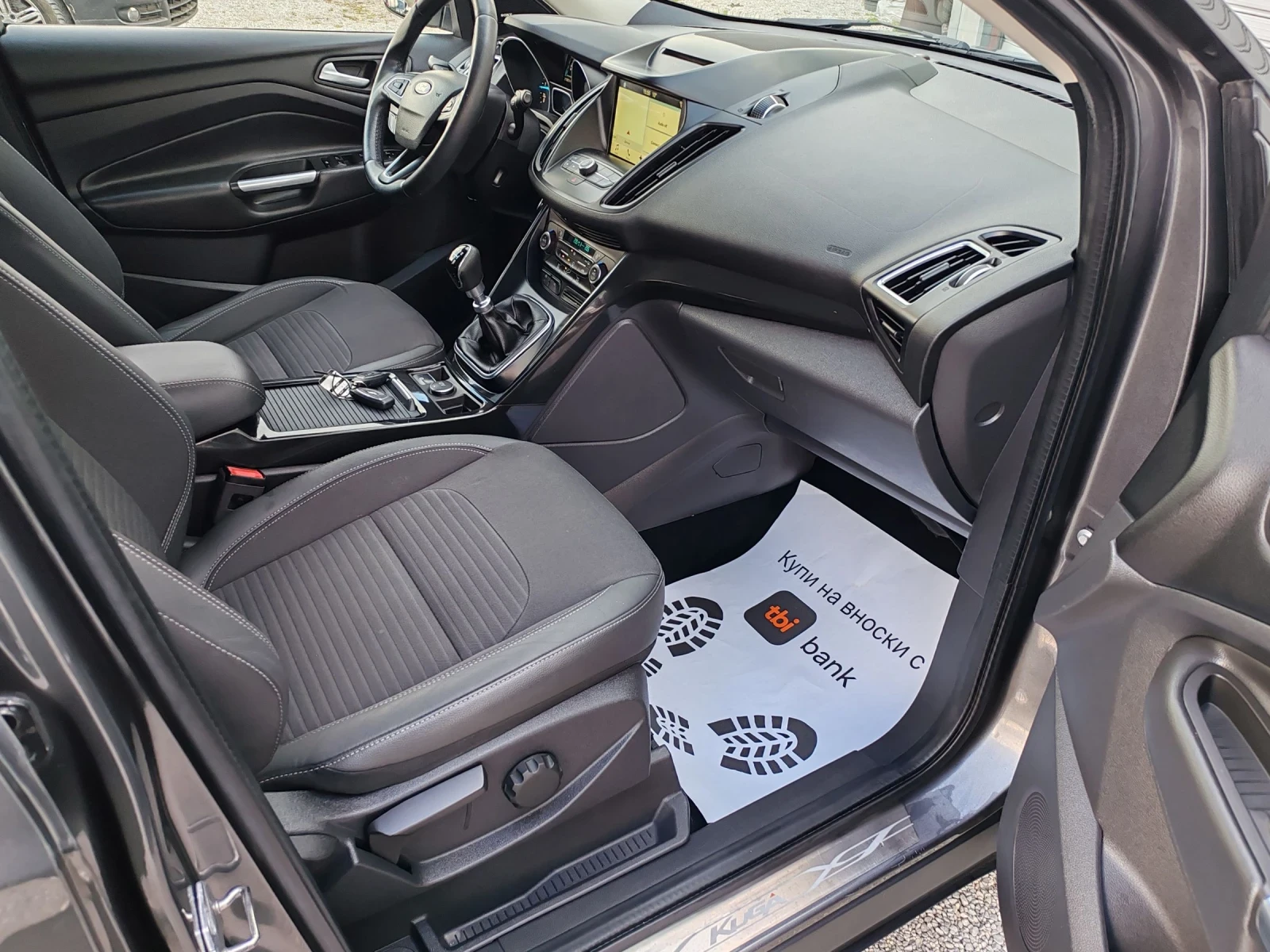 Ford Kuga 1.5d Euro6b Navi, снимка 10 - Автомобили и джипове - 53963746