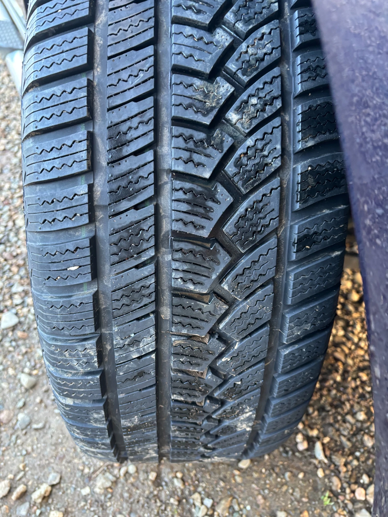 Mercedes-Benz ML 320 Mercedes-Benz ML 320 ОБСЛУЖЕН - Android Auto CarPl, снимка 10 - Автомобили и джипове - 54321758