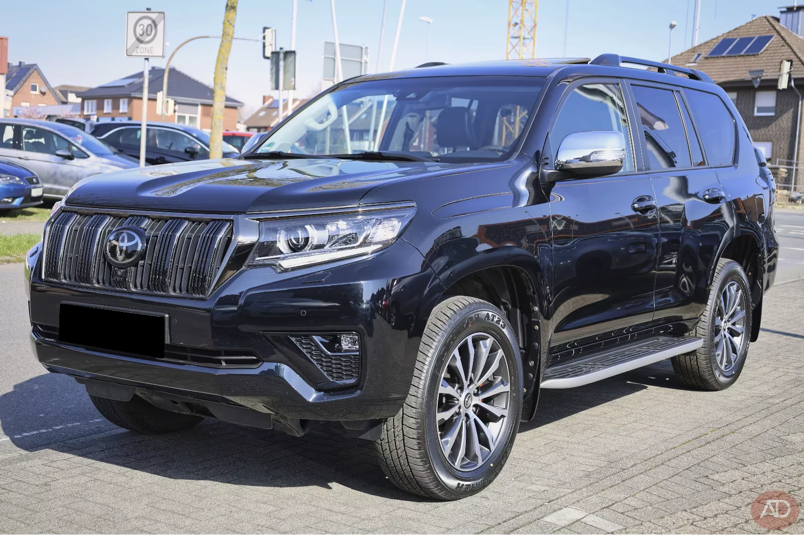 Toyota Land cruiser 2.8 D* JBL* 360* KEYLESS* DISTR* FULL