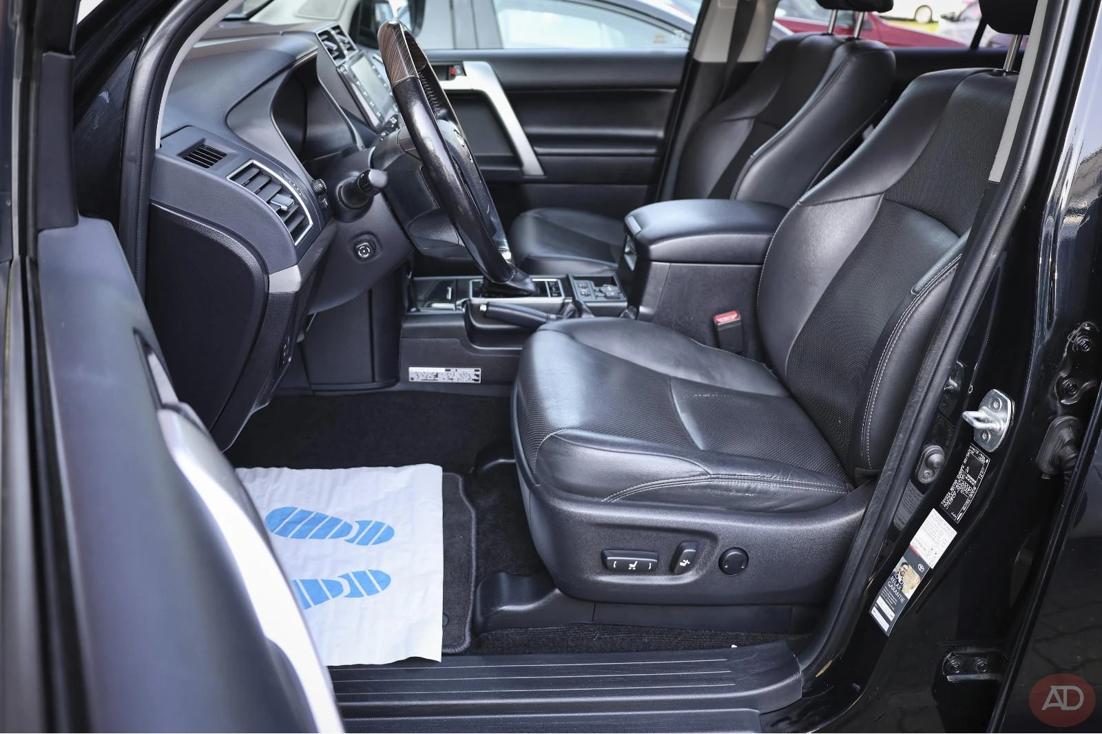 Toyota Land cruiser 2.8 D* JBL* 360* KEYLESS* DISTR* FULL, снимка 6 - Автомобили и джипове - 54457017