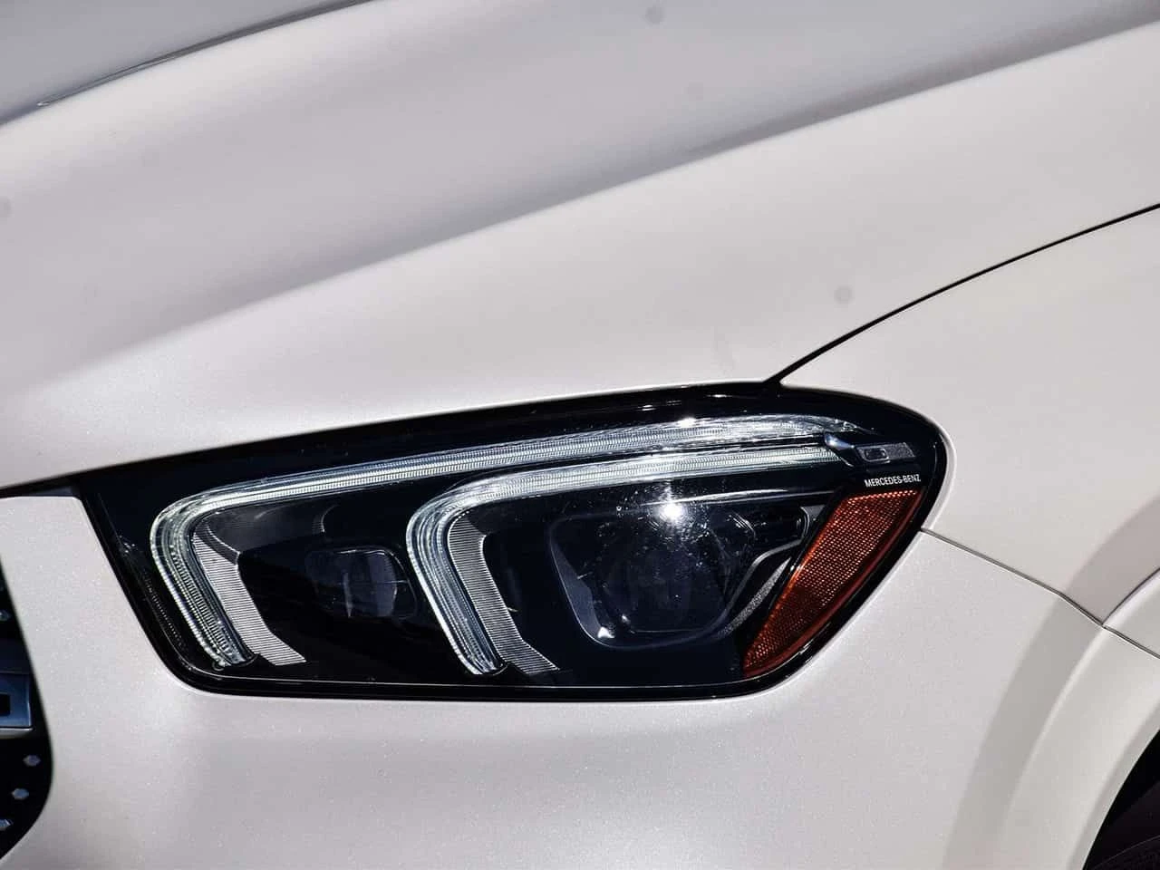 Mercedes-Benz GLE * 4MATIC  * CARFAX * БЕЗ ПЪРВОНАЧАЛНА ВНОСКА, снимка 4 - Автомобили и джипове - 54869855