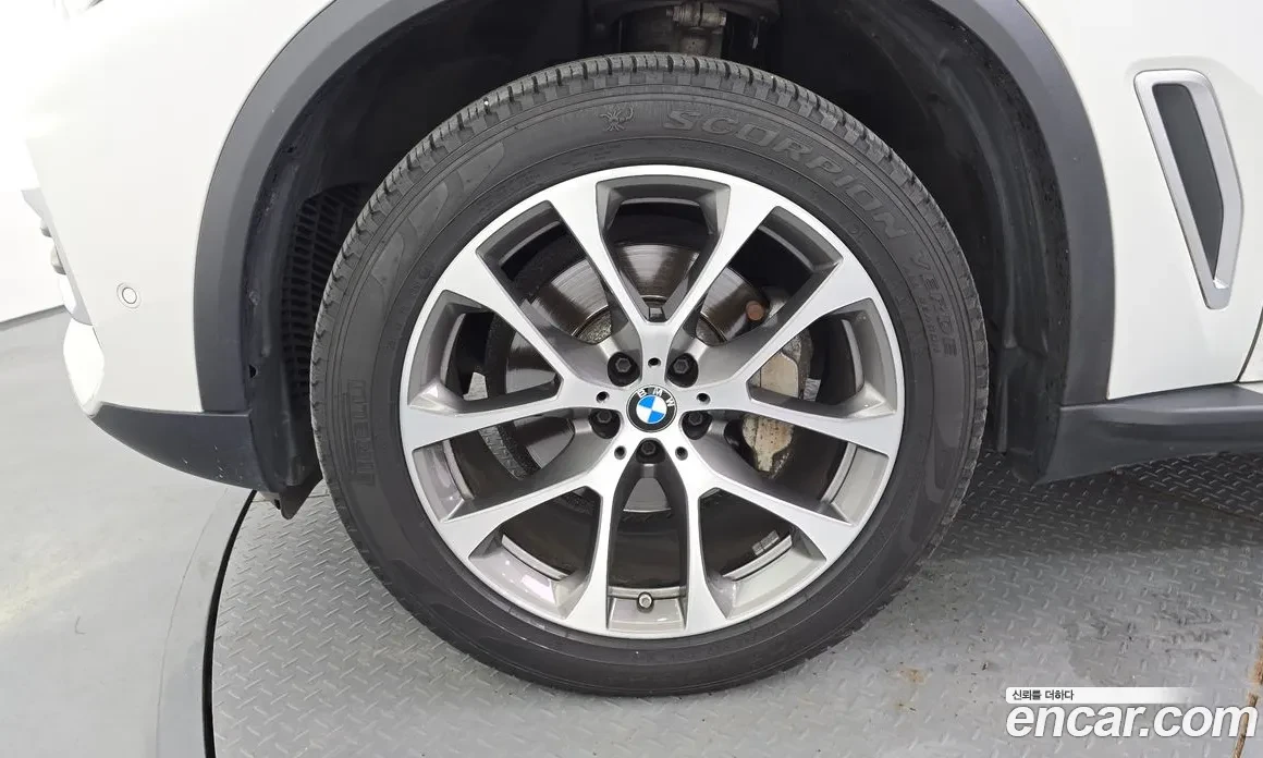 BMW X5 PANORAMA| HEAD UP| ПОДГРЕВИ| ОБДУХВАНЕ| KAМЕРИ, снимка 4 - Автомобили и джипове - 55301573