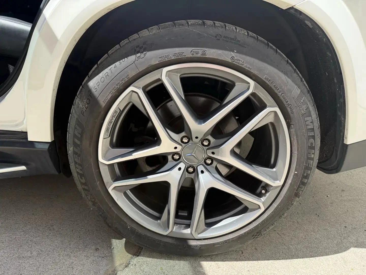 Mercedes-Benz GLE 53 4MATIC 4MATIC+ * 360* BURMESTER* PANO* DISTRO* ОБДУХ, снимка 8 - Автомобили и джипове - 55478148