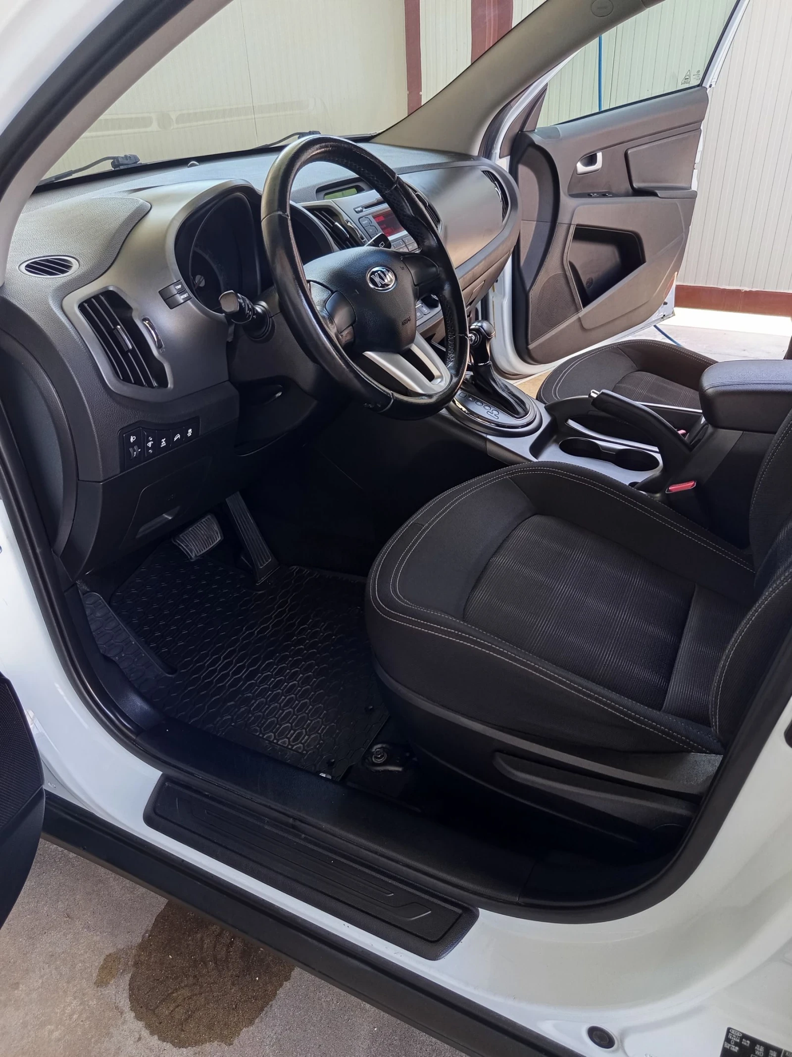 Kia Sportage 2.0i Automatic  | Mobile.bg � ����������� 8