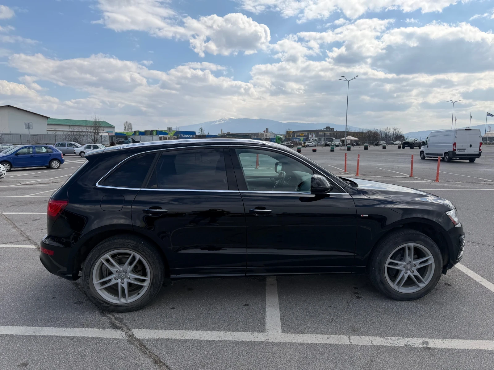 Audi Q5 2.0 ST-LINE, снимка 4 - Автомобили и джипове - 55748156