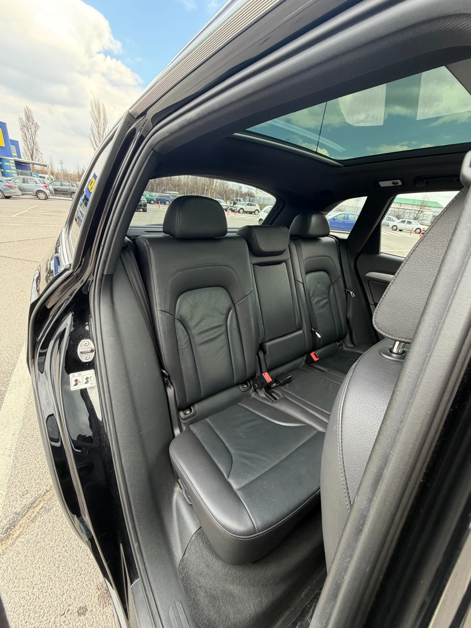 Audi Q5 2.0 ST-LINE, снимка 9 - Автомобили и джипове - 55748156