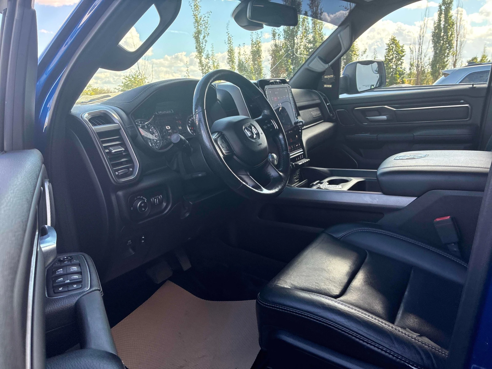 Dodge RAM 1500 * Sport * АВТОКРЕДИТ БЕЗ ПЪРВОНАЧАЛНА ВНОСКА* , снимка 5 - Автомобили и джипове - 56115032