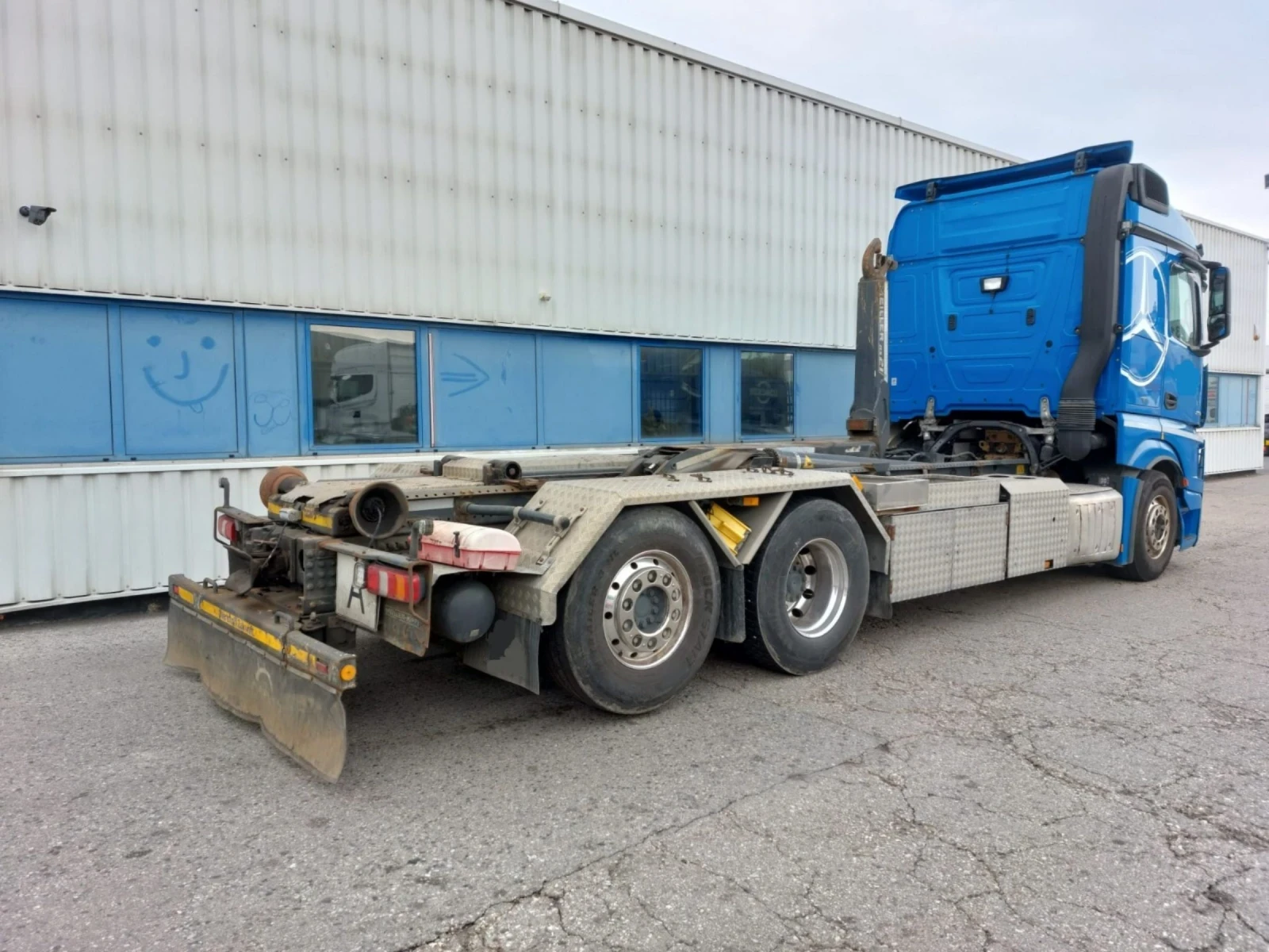 Mercedes-Benz Actros 25 51 EURO 6 6X2 Без контейнер - изображение 3