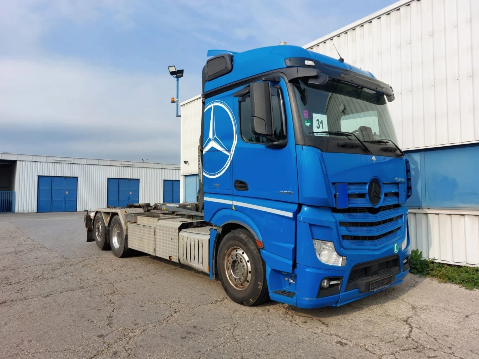 Mercedes-Benz Actros 25 51 EURO 6 6X2 Без контейнер - изображение 2