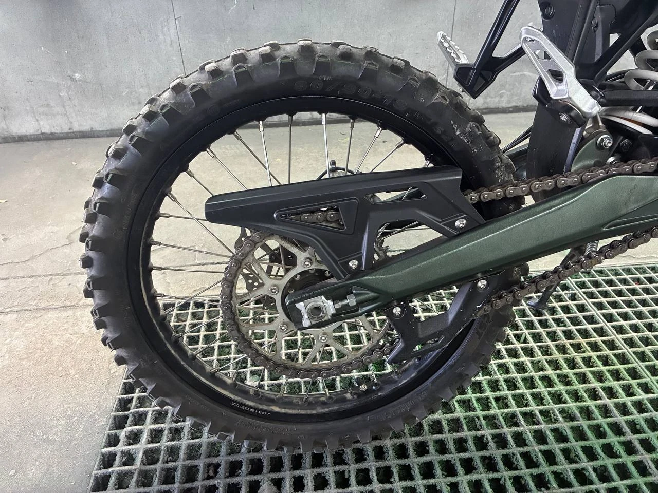 Surron Ultra Bee, снимка 8 - Мотоциклети и мототехника - 53739793