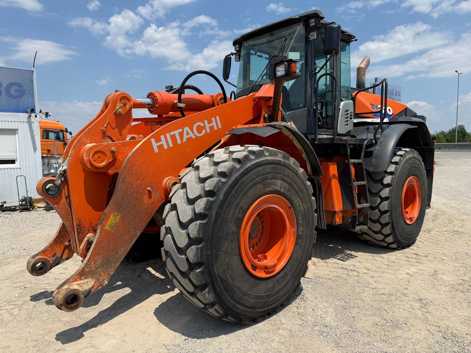 Челен товарач Hitachi ZW 310-6, снимка 7 - Индустриална техника - 55069709