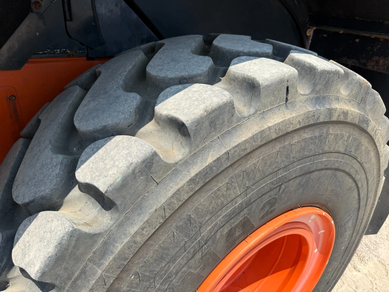 Челен товарач Hitachi ZW 310-6, снимка 5 - Индустриална техника - 55069709