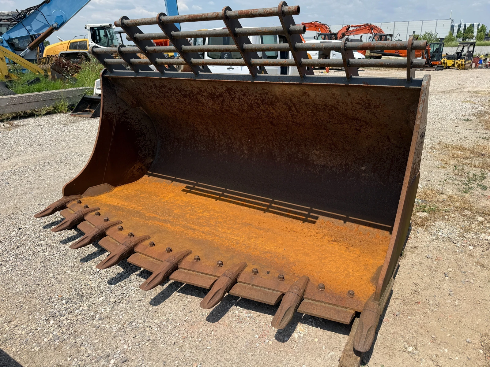 Челен товарач Hitachi ZW 310-6, снимка 14 - Индустриална техника - 55069709