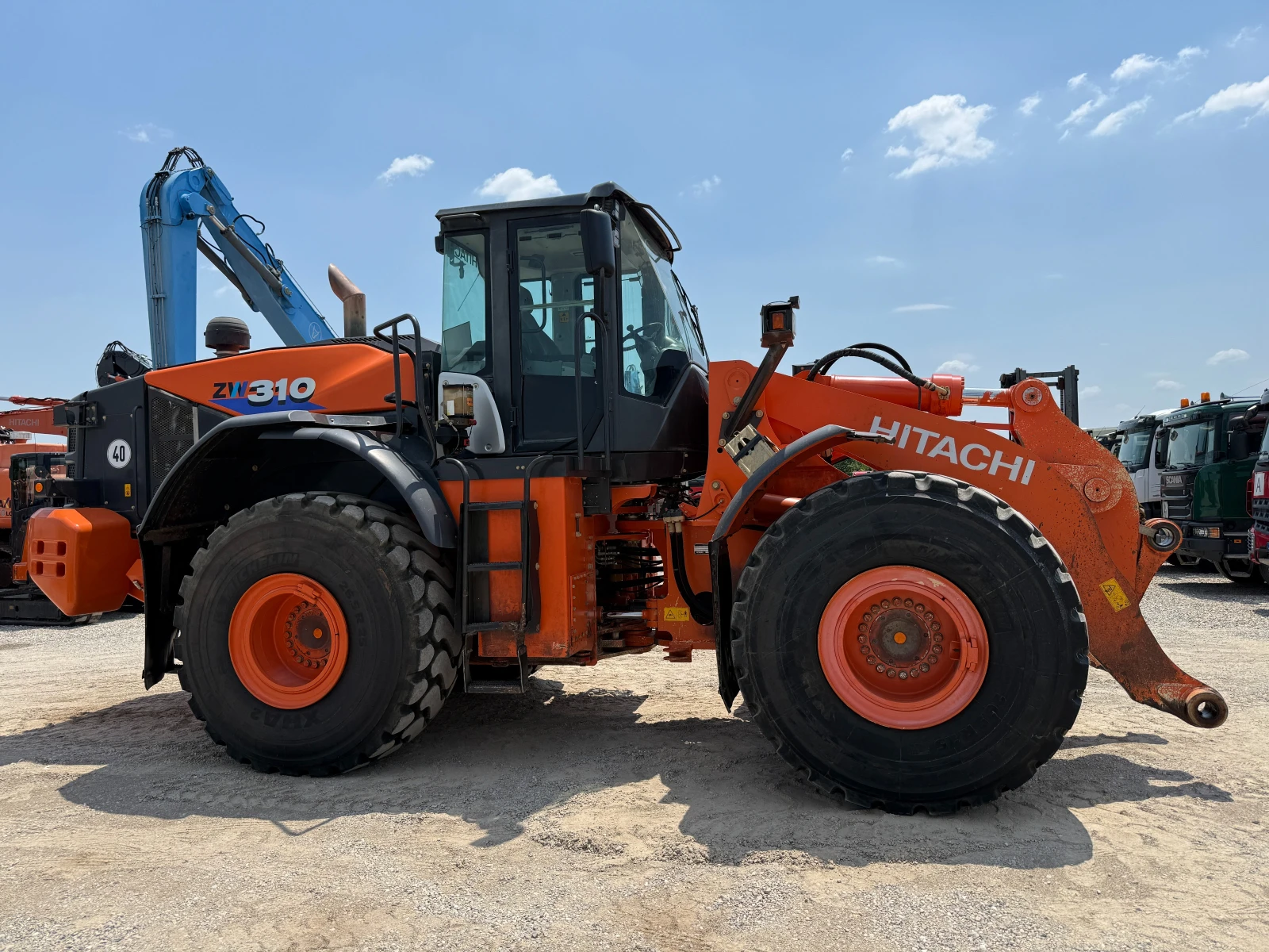 Челен товарач Hitachi ZW 310-6, снимка 10 - Индустриална техника - 55069709